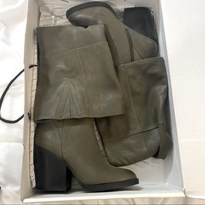 Over the knee boots BRAND NEW in box